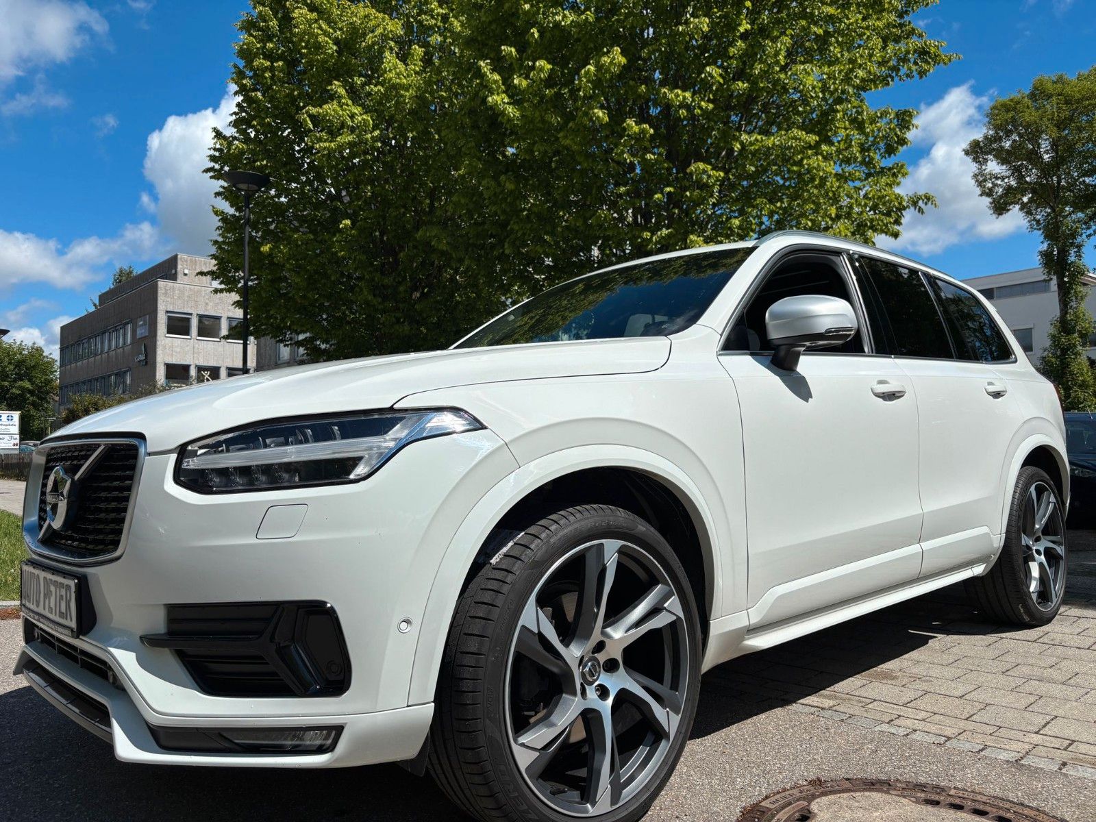 Volvo Volvo XC 90 XC90 R Design AWD *Voll-Ausstattung*