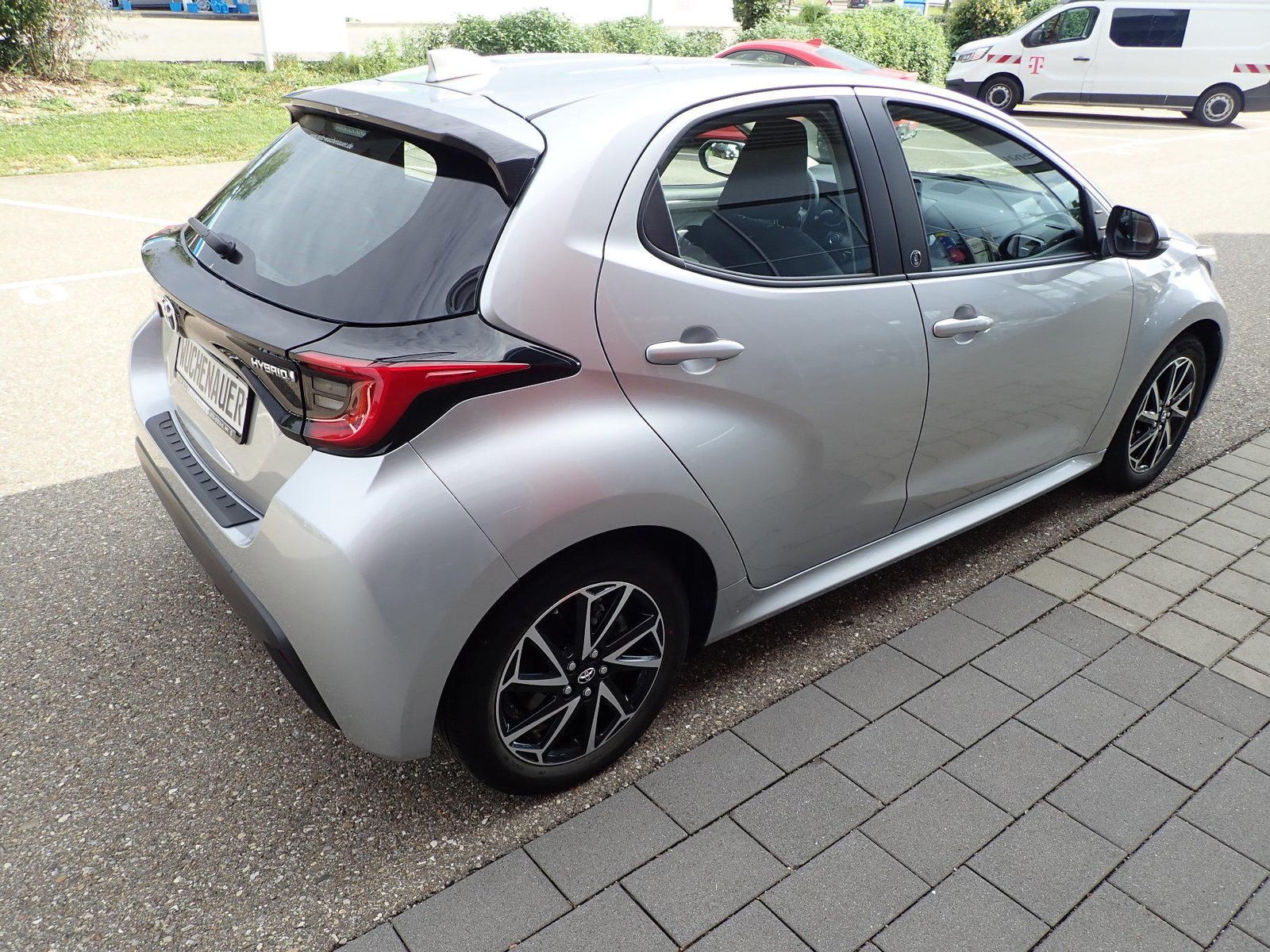 Fahrzeugabbildung Toyota Yaris Hybrid Team Deutschland, Sitzhzg.