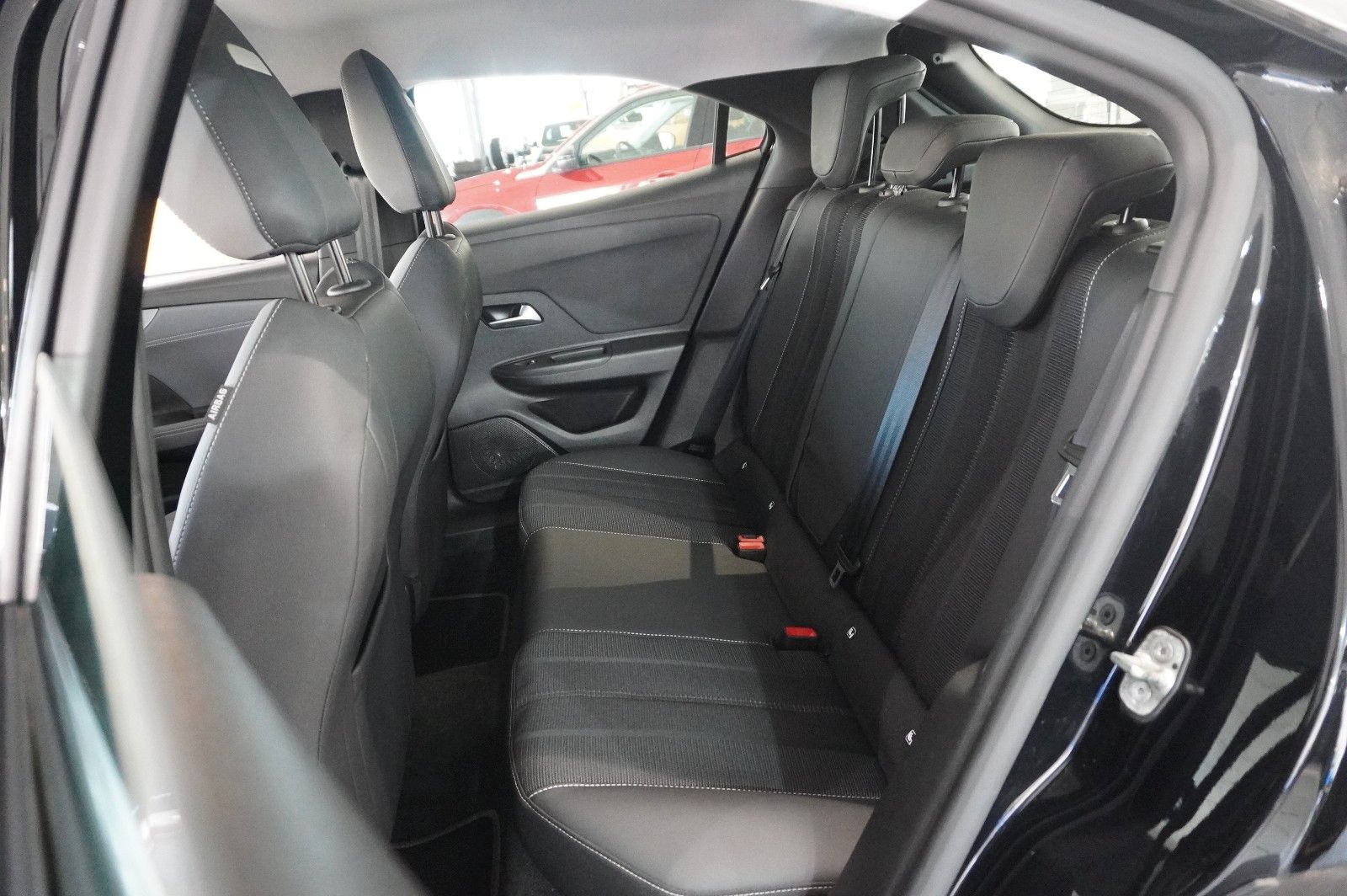 Fahrzeugabbildung Opel Mokka-e ELEGANCE 3-PHASIG NAVI/LED/KAMERA/DAB+