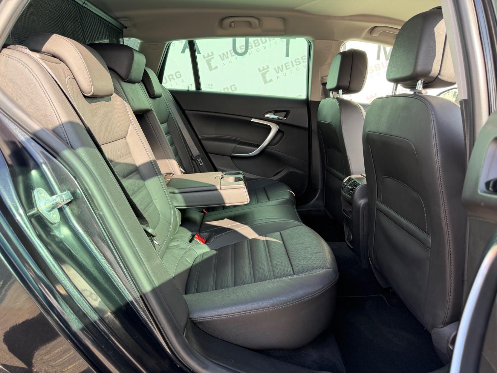 Opel Insignia Sports Tourer 2.0 CDTI 160 ch - Cuir - GPS - Xenon - Attelage