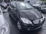 Mercedes-Benz A 200, Navi, Sitzheiz., Einparkhilfe. Mod.2010 - Mercedes-Benz A 200 in Kassel