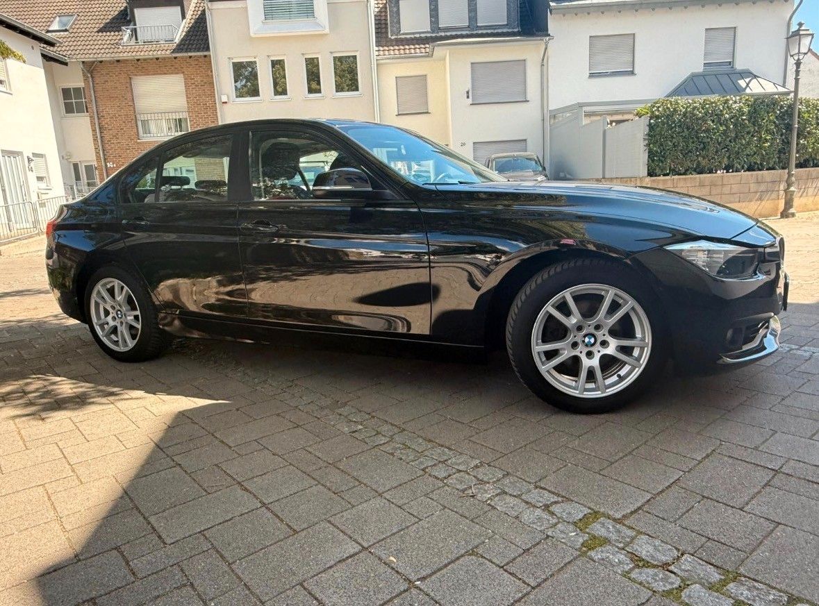 BMW BMW 318i Limousine | Unfallfrei | Automatik
