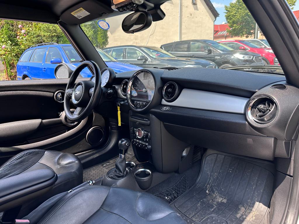 MINI Cooper Cabrio