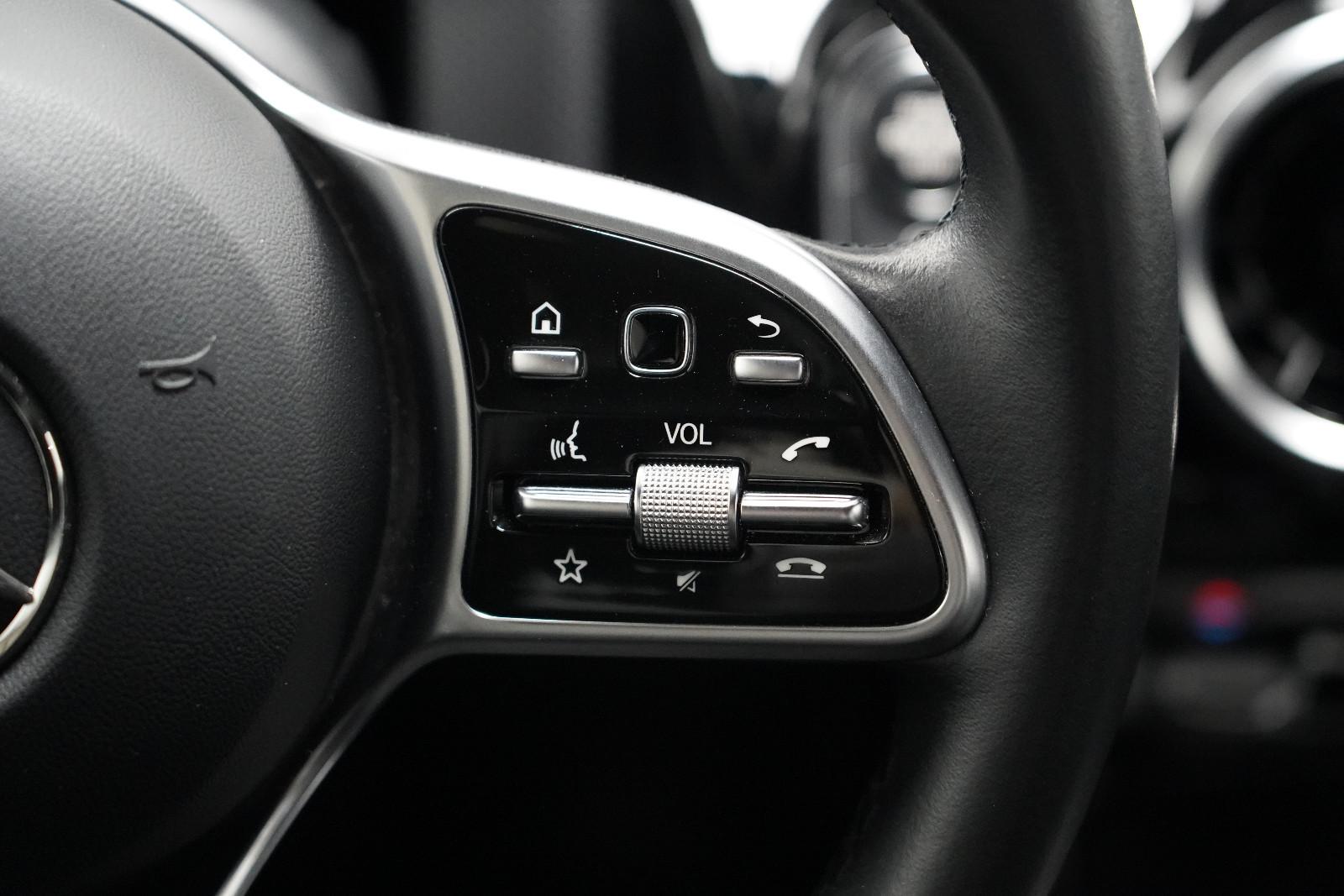 Mercedes-Benz A-Class Progressive Widescreen Kamera MBUX DAB, миниатюра 29