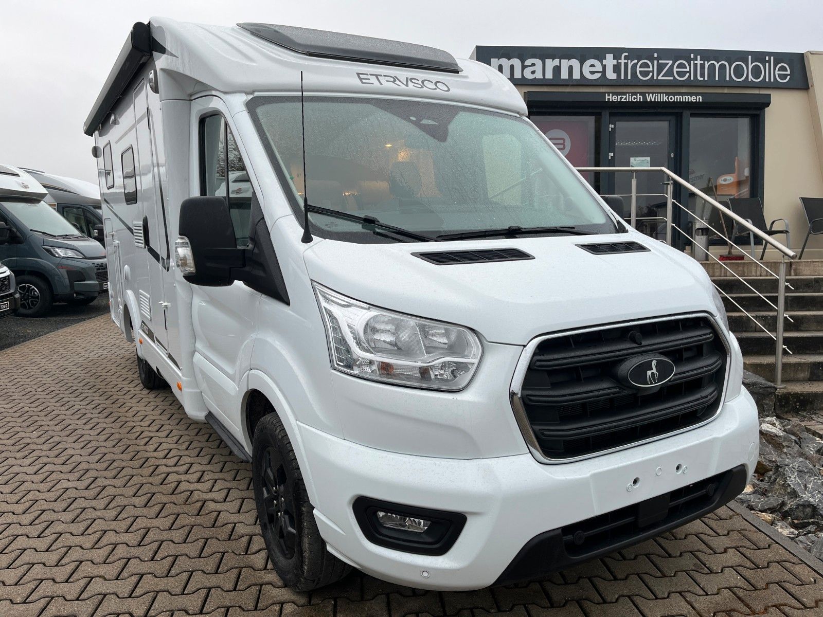 Fahrzeugabbildung Etrusco V 6.6 SF *165PS*Autom.*Complete Selection*Markis