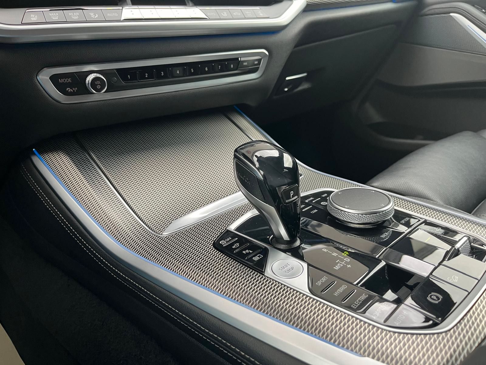 Fahrzeugabbildung BMW X5 xDrive 45 e M Sport*Laser*360°*AHK*H&K*HUD*