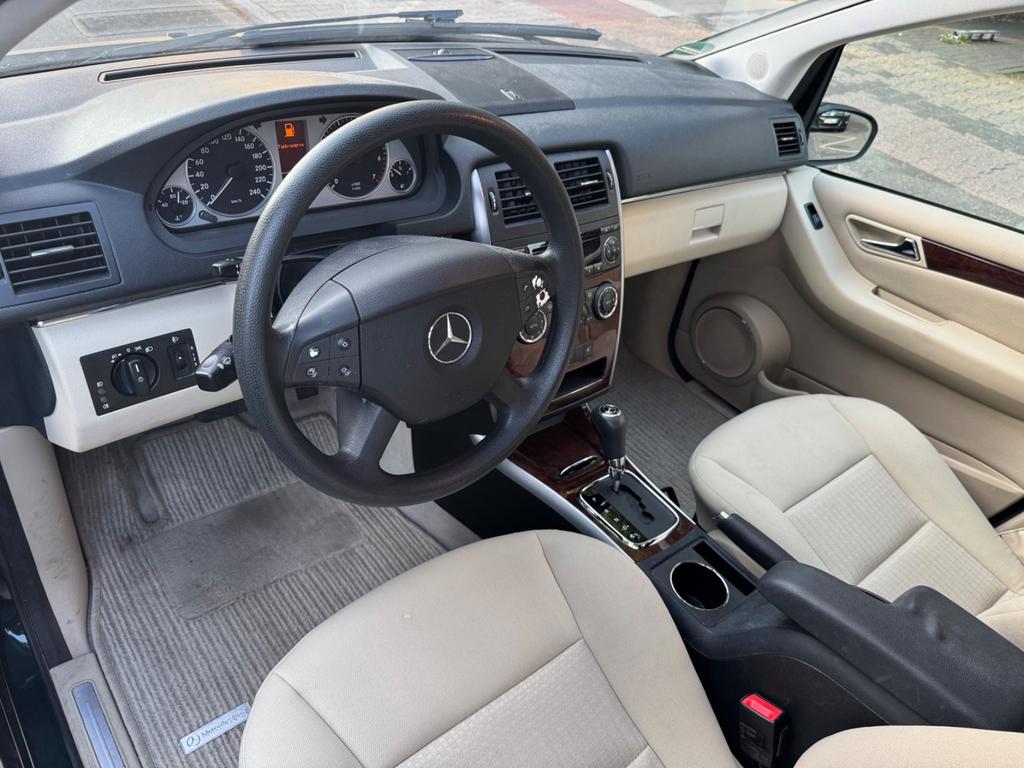 Mercedes-Benz B 170