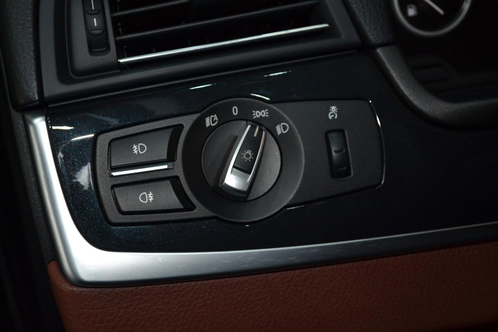 BMW 530i Lim.*Deutsches Fzg.*Navi*TV*20 Zoll*Leder*