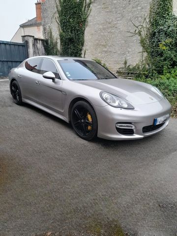 Porsche Panamera Turbo 500ch