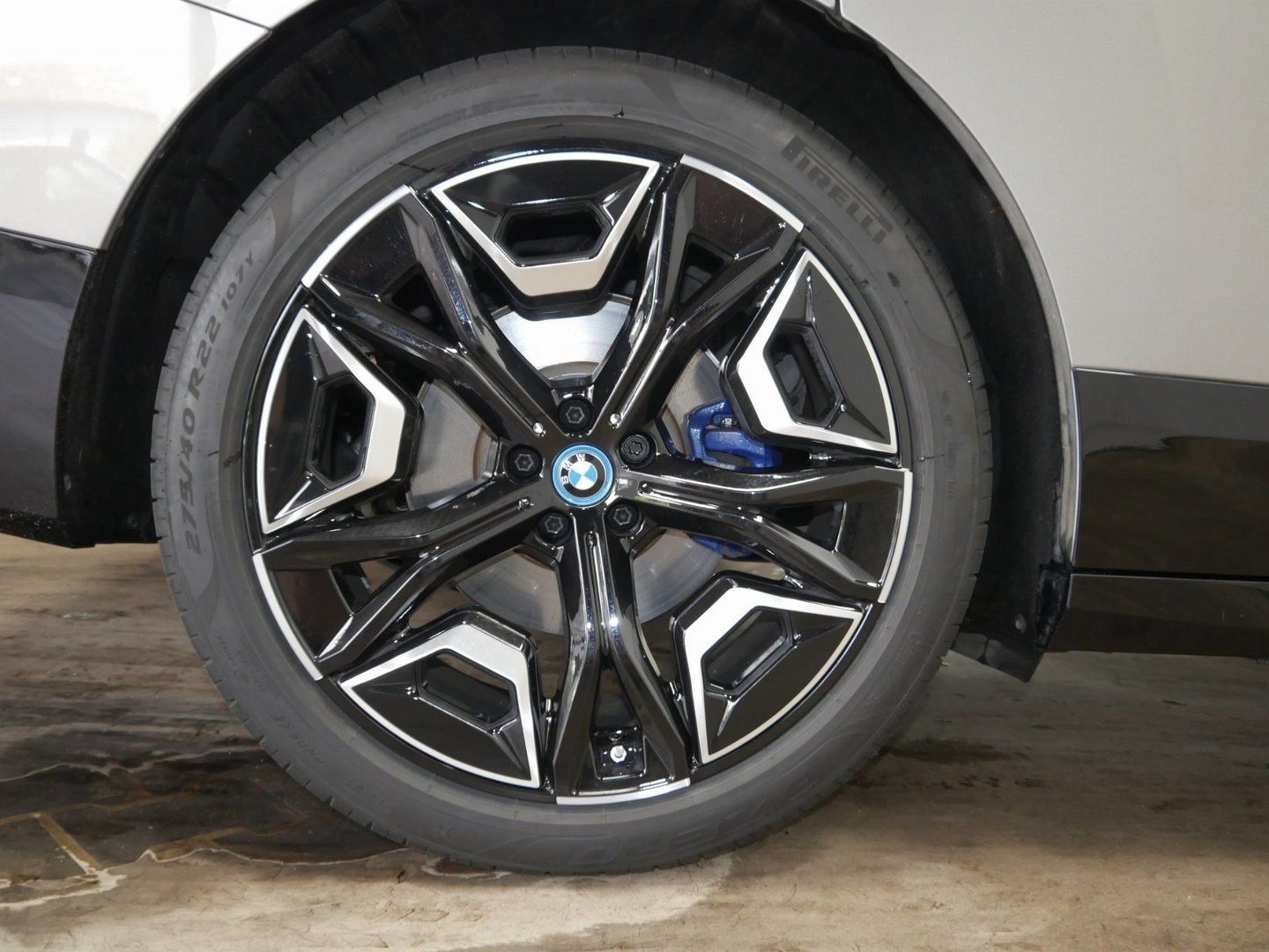 Fahrzeugabbildung BMW iX xDrive40 |Autobahnassistent |BMW Laserlicht |