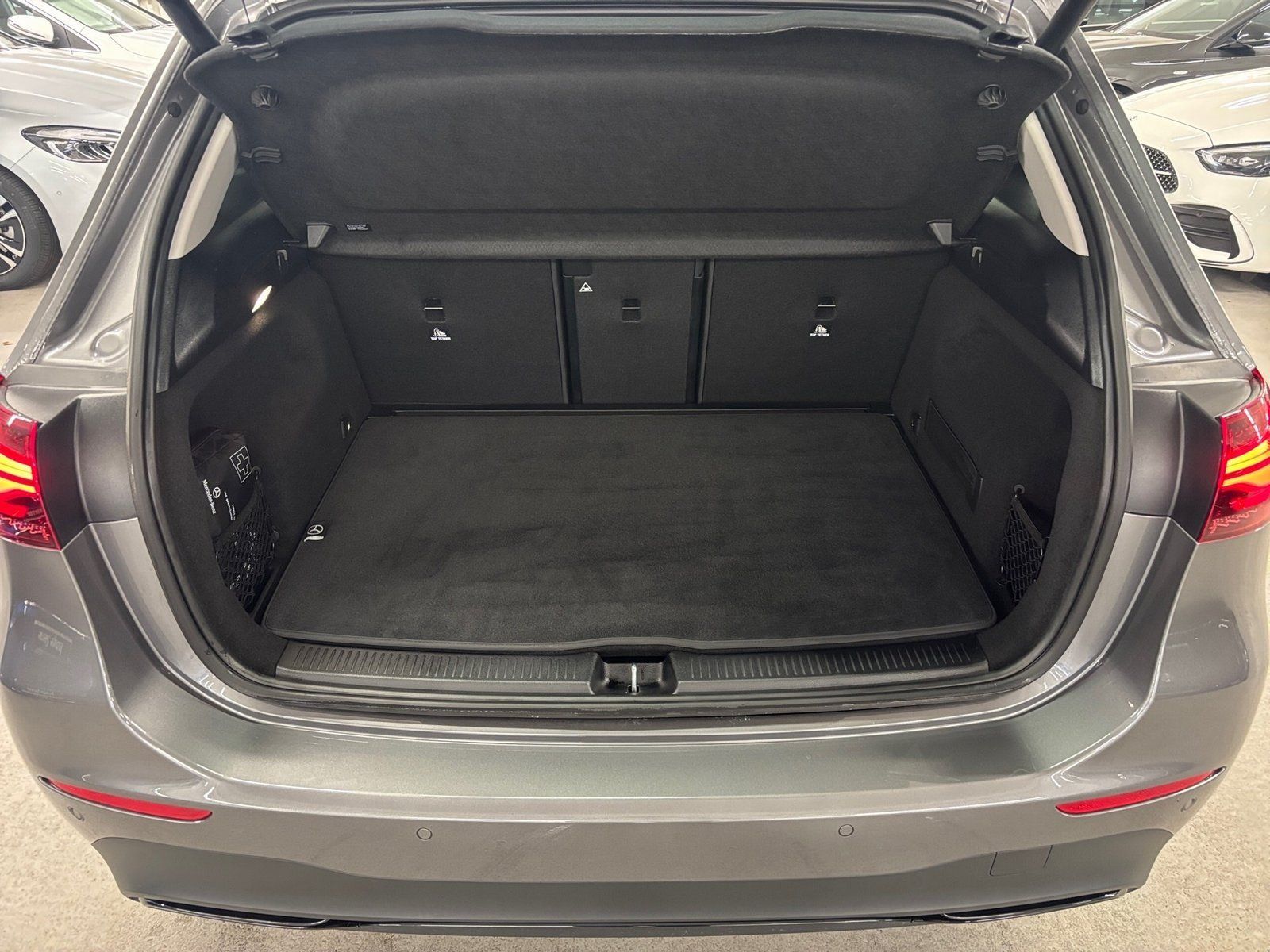 Fahrzeugabbildung Mercedes-Benz B 220 d Progressive*AHK*Pano*360°*Distro*Totwin*