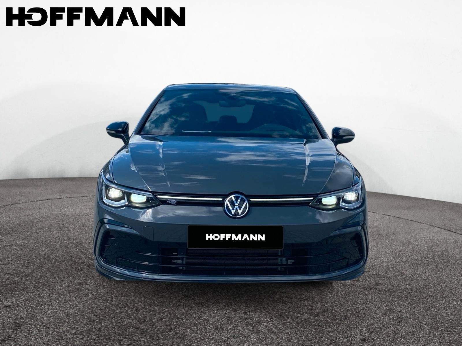 Fahrzeugabbildung Volkswagen Golf 2.0 TSI 4Motion DSG R-Line Black&Style