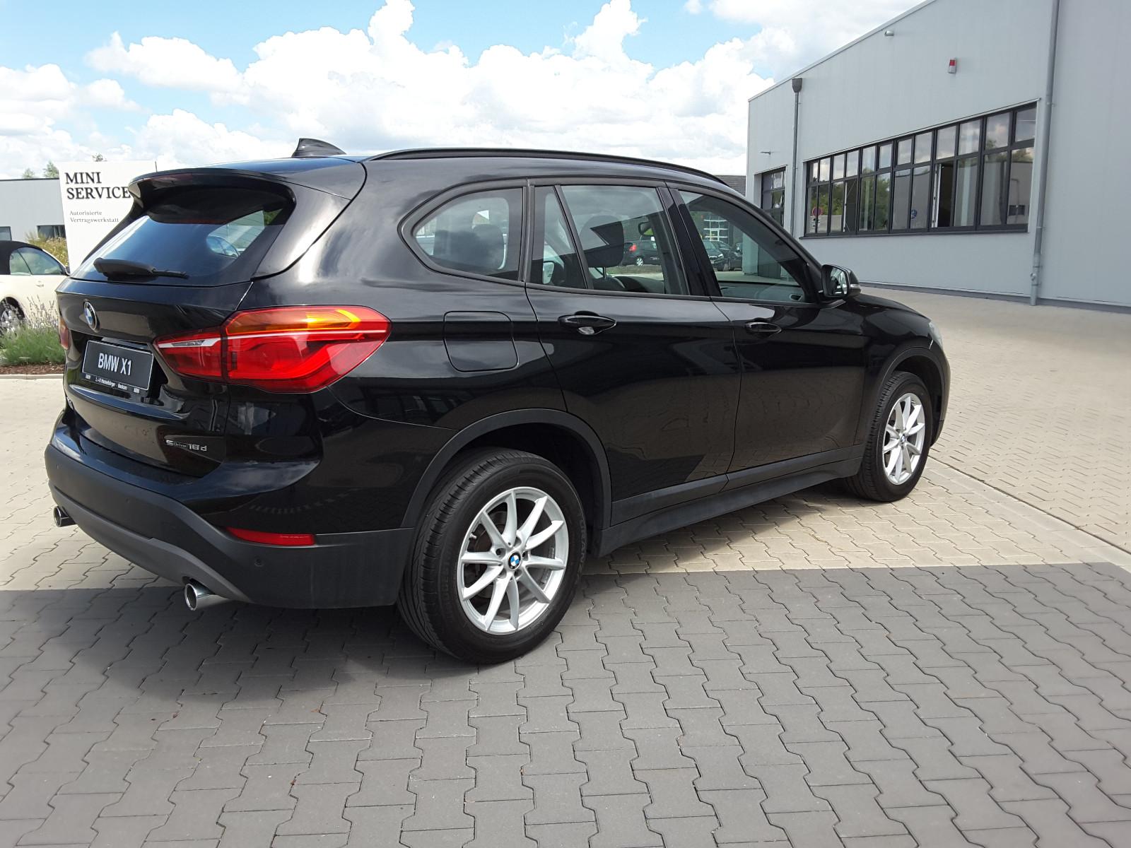 BMW X1 sDrive 18i Advant,Autom,RFK,DAB,LED,ALU,Navi,
