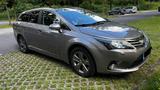 Toyota Avensis Combi 1,8-l-Valvematic Edition Edition - Toyota Avensis: Kombi, 1.8
