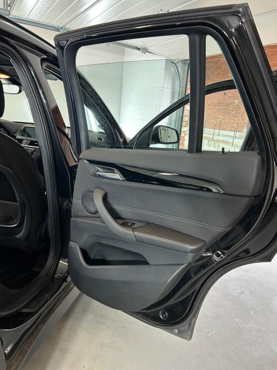 BMW X1 sDrive20i Advantage Steptronic DCT Advantage