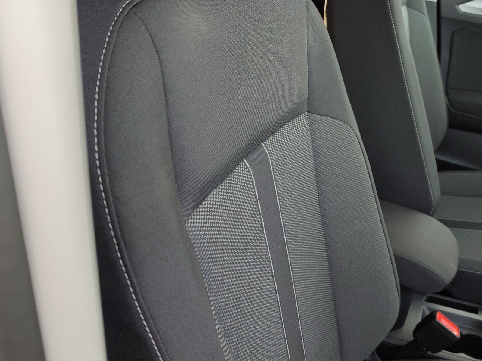 Volkswagen T-Roc - Bild 13