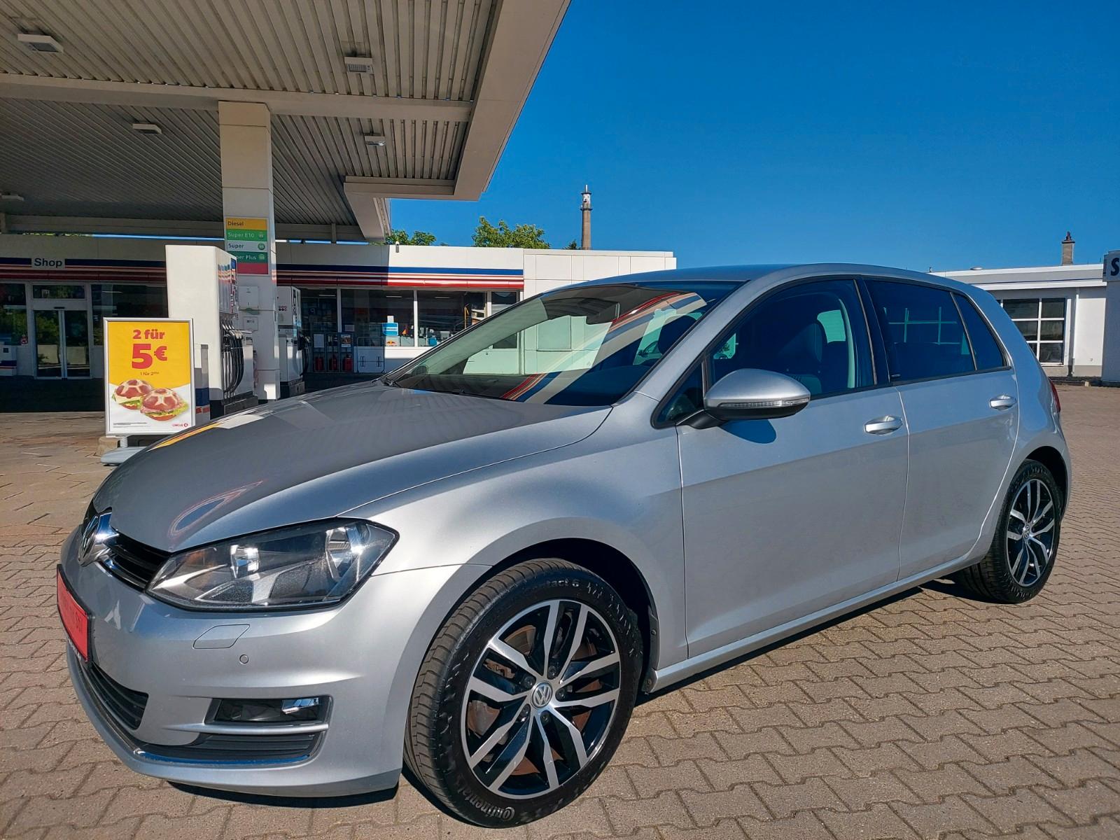 Volkswagen Golf VII Lim. Allstar  Klima Navi Tempo Sitzheiz