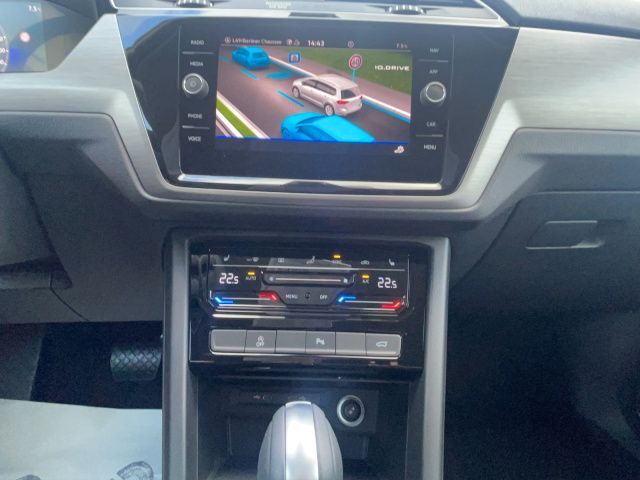 Touran Highline 1.5 TSI DSG/LED/NAVI/ACC/elHK/
