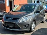 Ford Grand C-Max Grand C-MAX Titanium - Ford Grand C-Max mit Diesel-Antrieb
