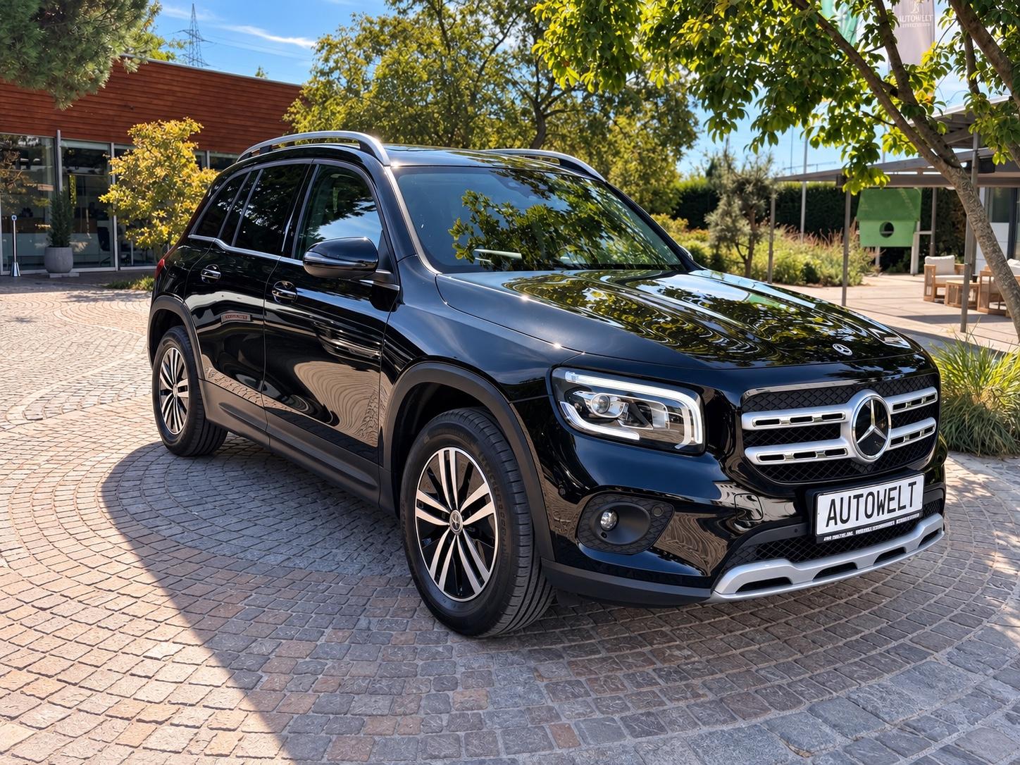 Mercedes-Benz GLB 200