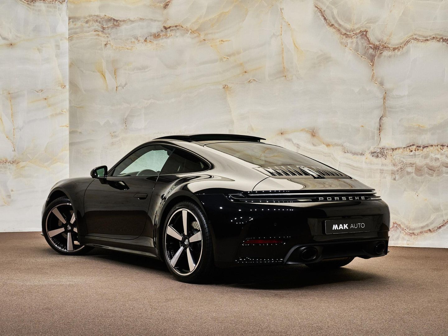 Porsche 992 3.0 Carrera , SportDesign, 21", pano, Bose, imagem 3