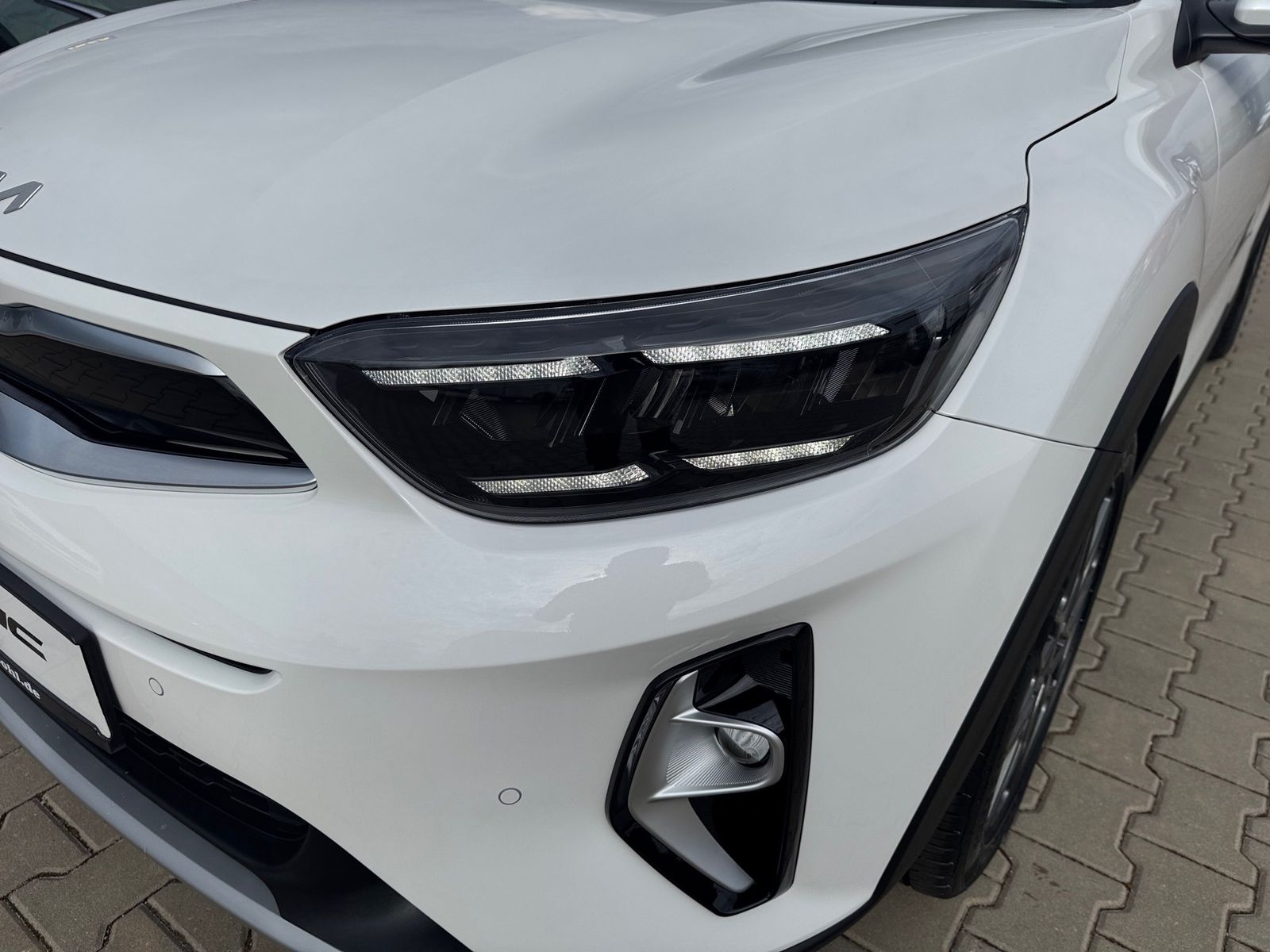 Fahrzeugabbildung Kia STONIC 1.0T 100 48V Nightline Edition