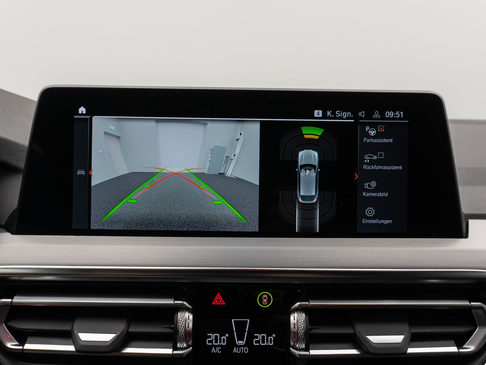 Fahrzeugabbildung BMW X4 xD20d Kamera DAB Lenkrhzg AHK Sport 20Zoll