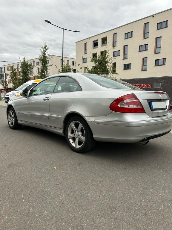 Mercedes-Benz CLK 200