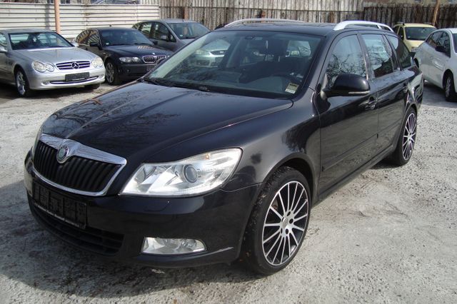 Skoda Octavia 1.8 TSI Elegance Combi XENON