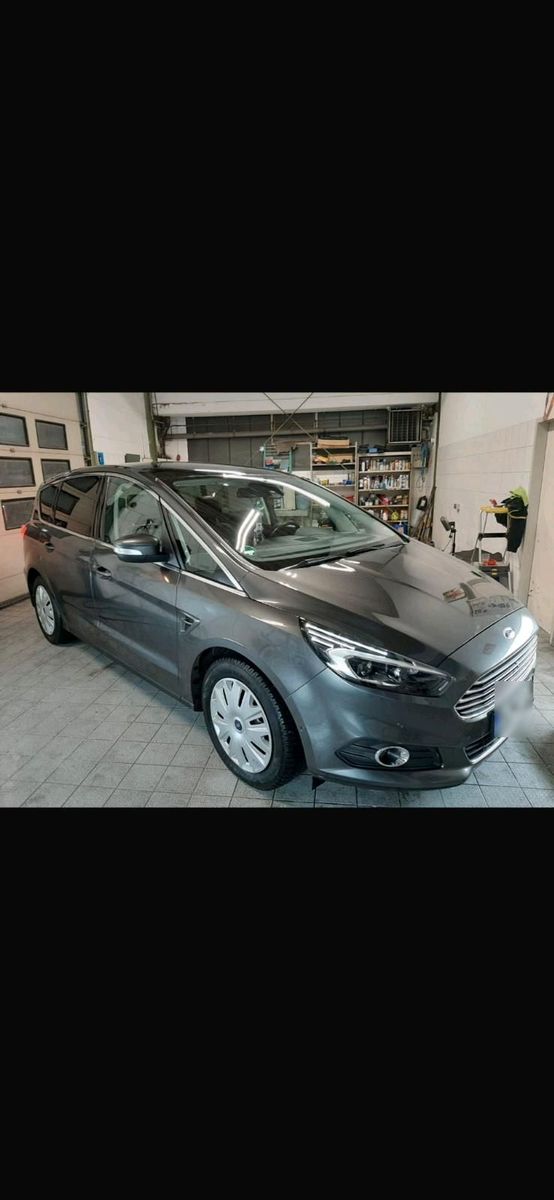 FORD S-Max