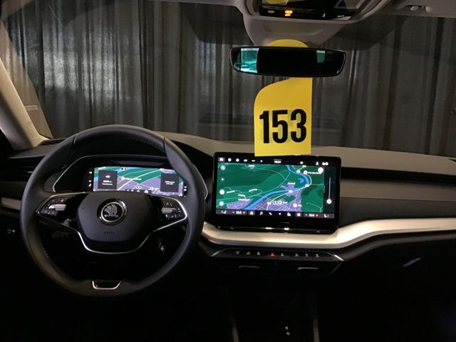 Fahrzeugabbildung Skoda Octavia Combi 1.5 TSI Selection DSG/Navi/RFK/ACC
