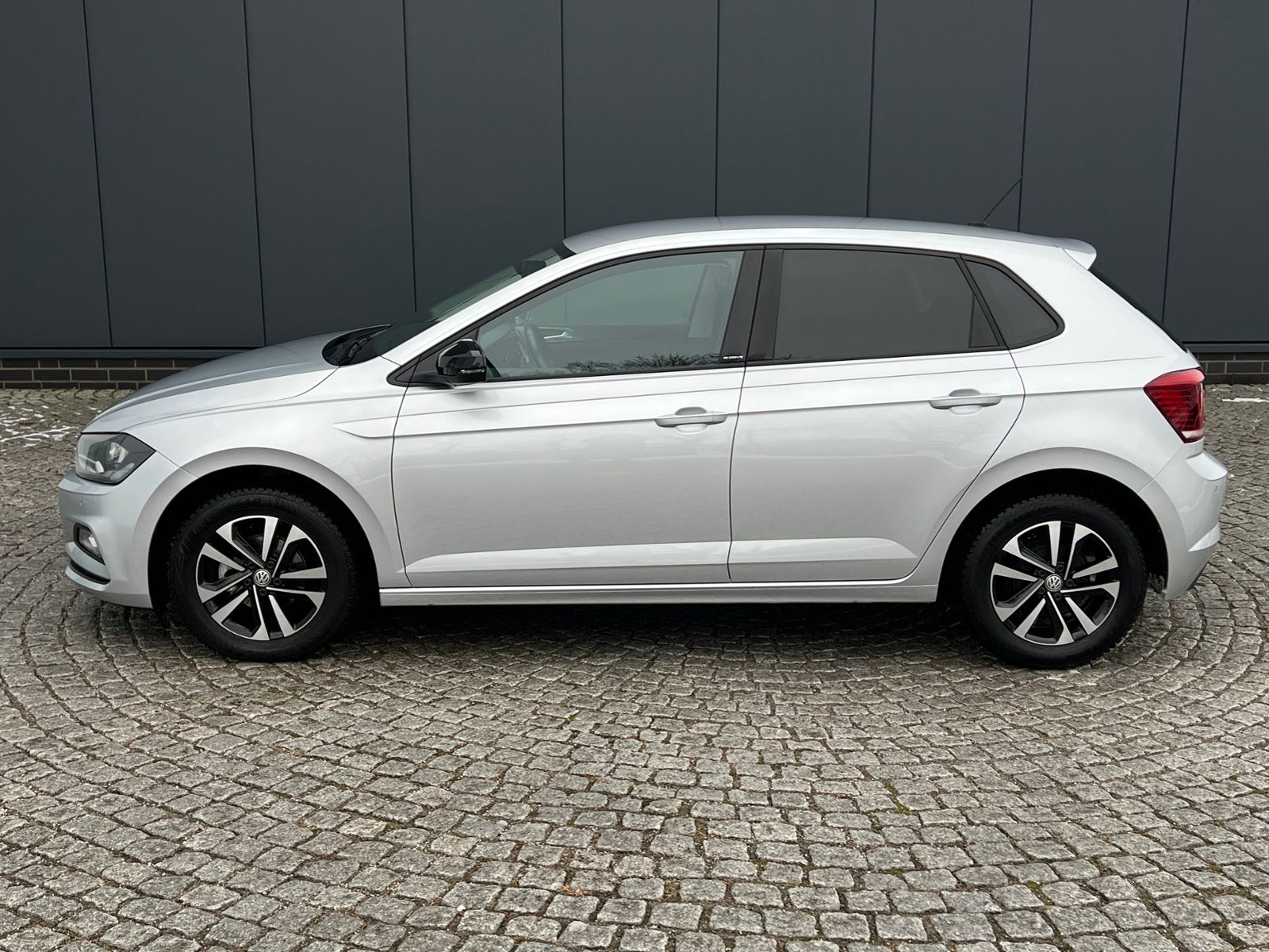 Fahrzeugabbildung Volkswagen Polo IQ.DRIVE 1.0 TSI *AppConnect, Tempomat, Sit