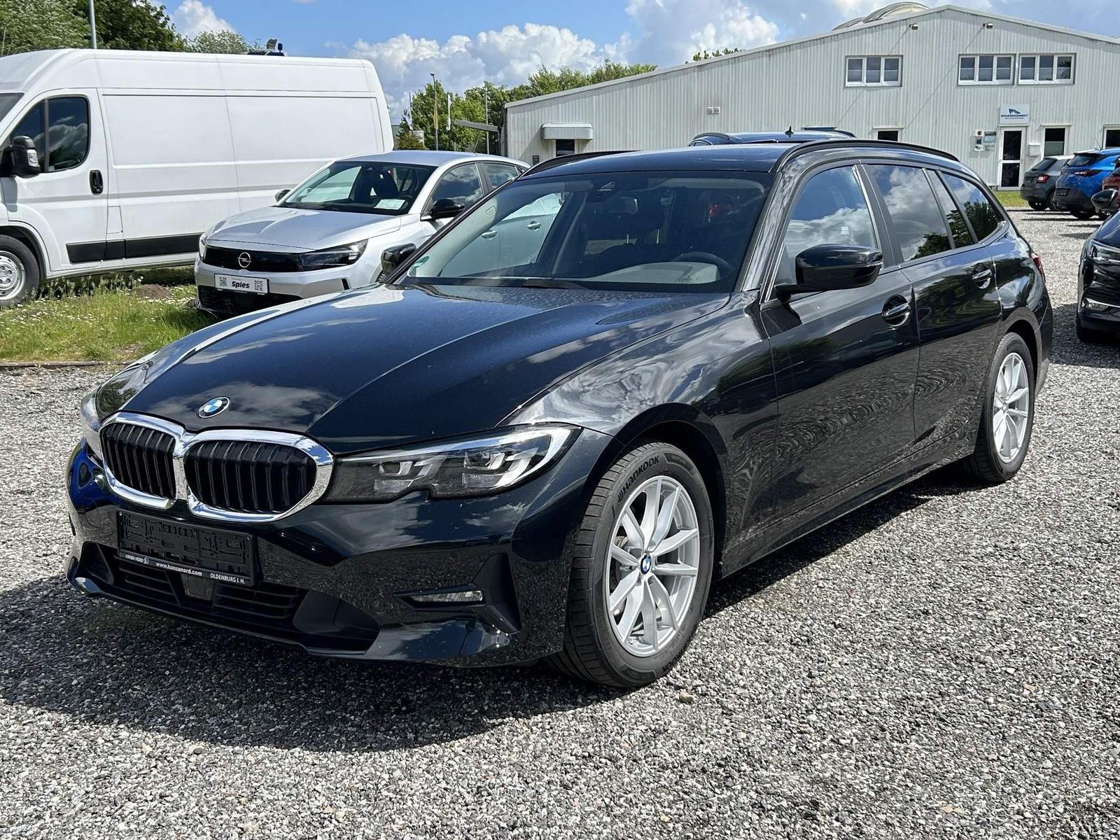 BMW 320 d Touring / Advantage / Panorama / AHK