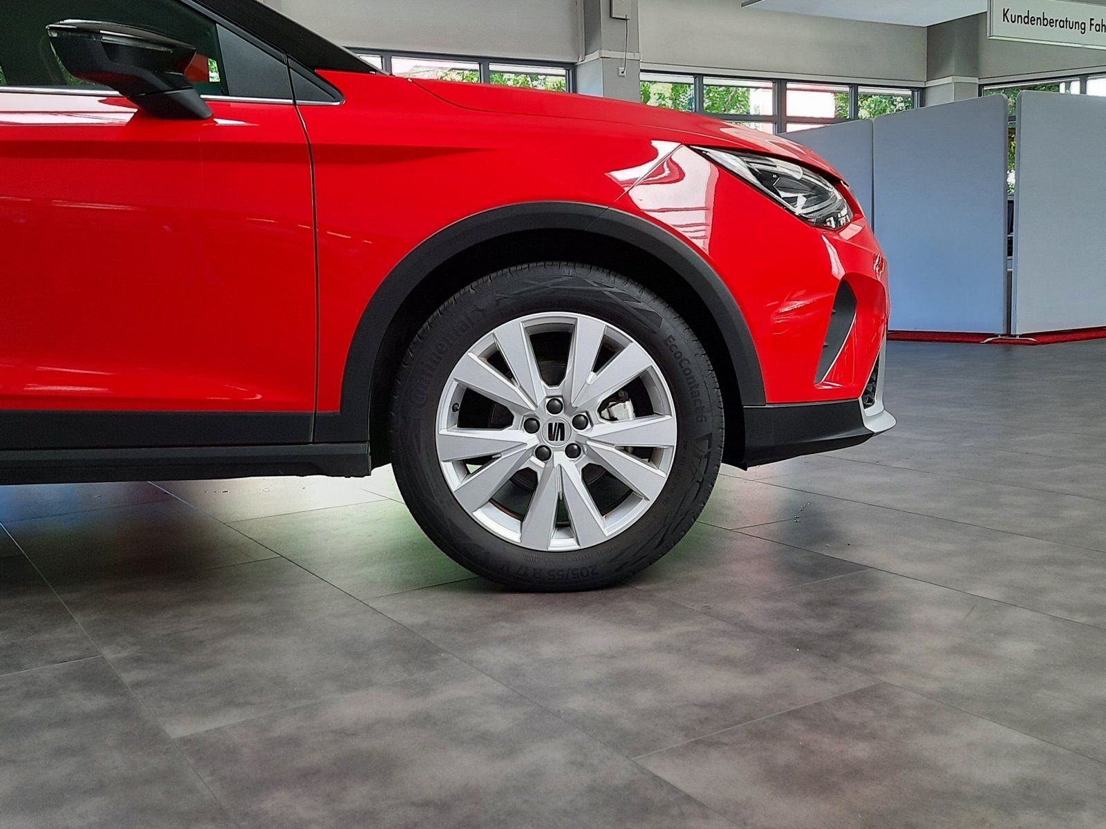 Fahrzeugabbildung SEAT Arona Xperience TSI *Navi*LED*Sitzhzg*Einparkh*