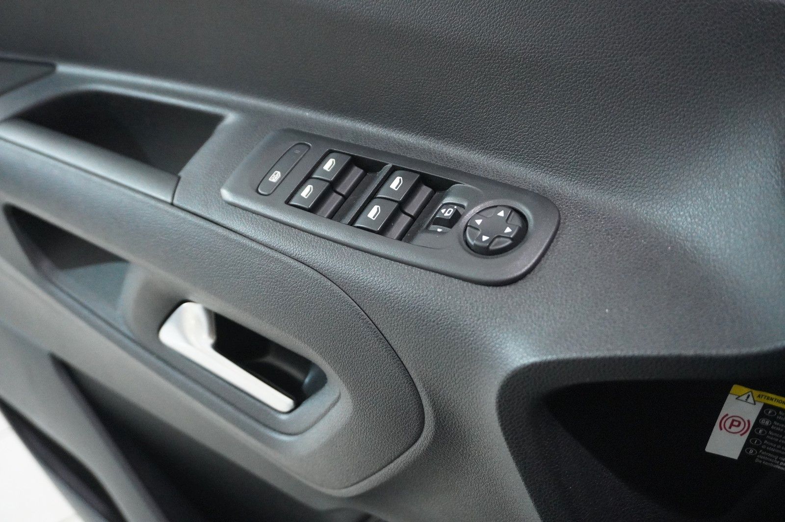 Fahrzeugabbildung Opel Combo-e LIFE ELEGANCE 11KW NAVI/KAMERA/VIRT./DAB