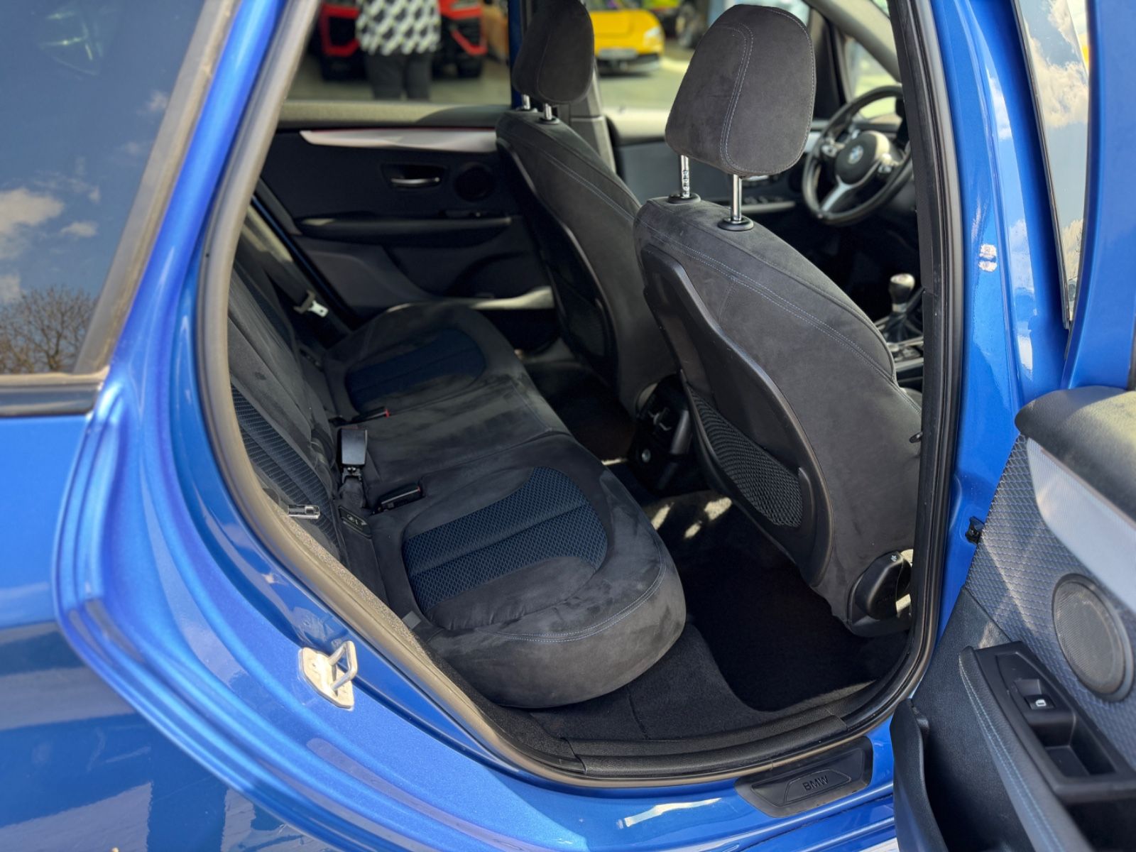 218 Active Tourer M Paket Alcantara