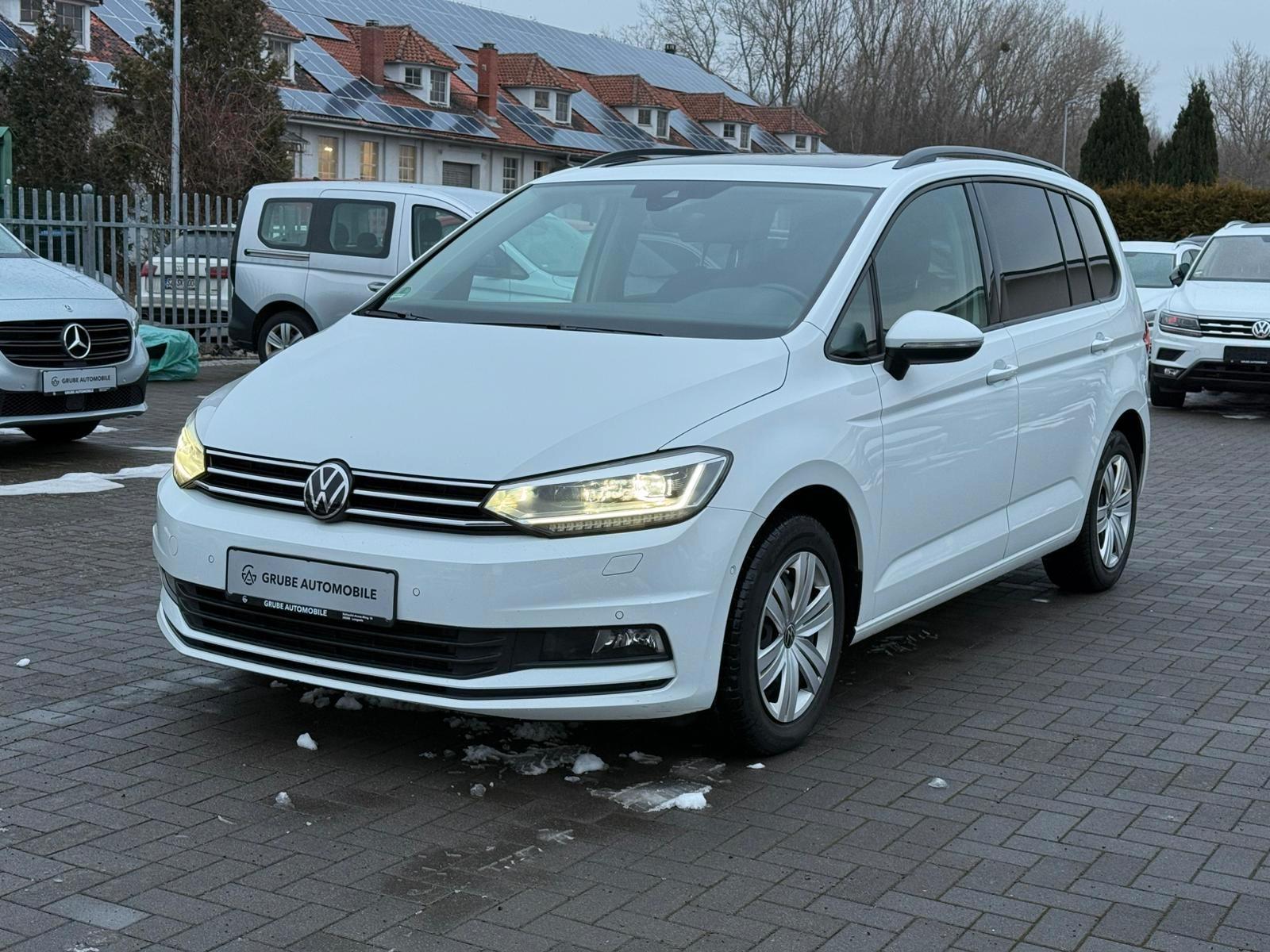 Volkswagen Touran Highline*DSG*LED*Pano*Standheizing