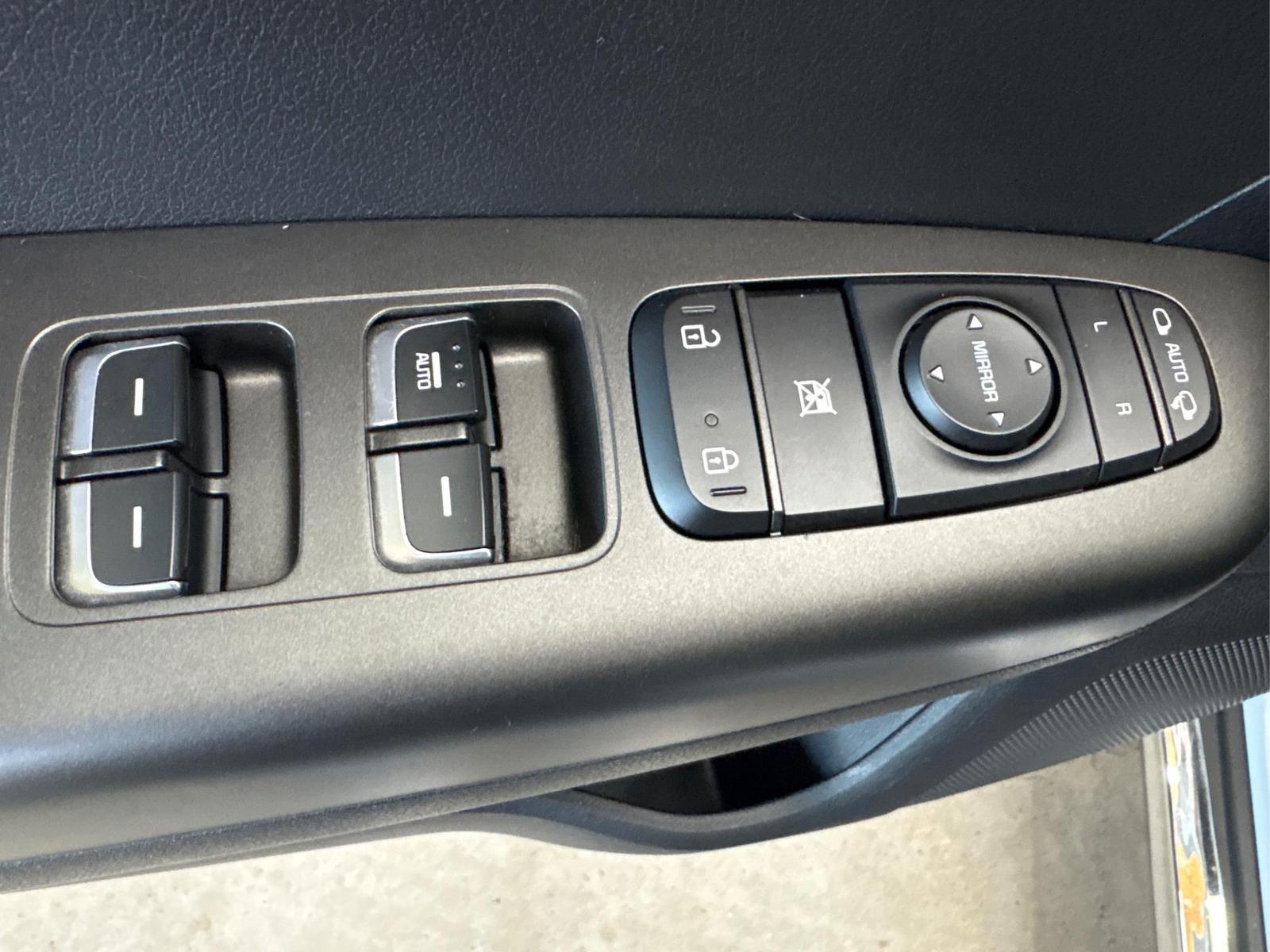 Kia Sportage VISION 2WD DCT NAVI SHZ PDC RFK 1.6 ...