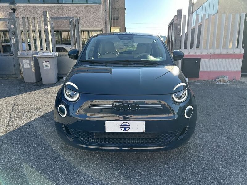 Fiat FIAT 500 500e 42 kWh La Prima imagem 2