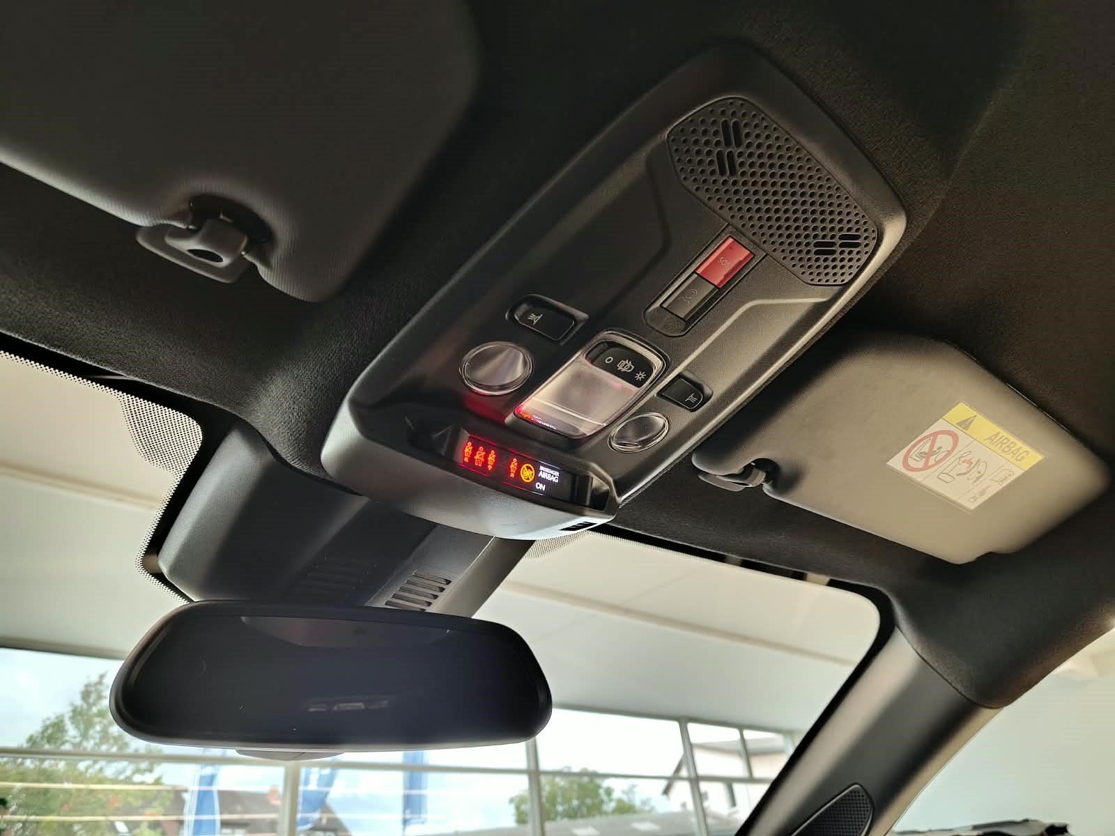 OPEL Corsa 1.2 Turbo GS IntelliLux Navi – Bild 36