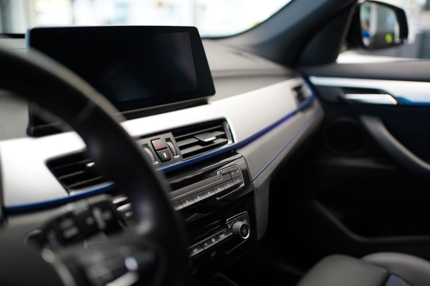 Fahrzeugabbildung BMW X1 xDrive20i M Sport Lenkradheiz+LED+AHK+Head Up