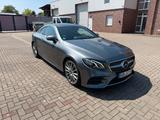 Mercedes-Benz E 300 Autom. - Coupe AMG Line - Mercedes-Benz E 300: AMG