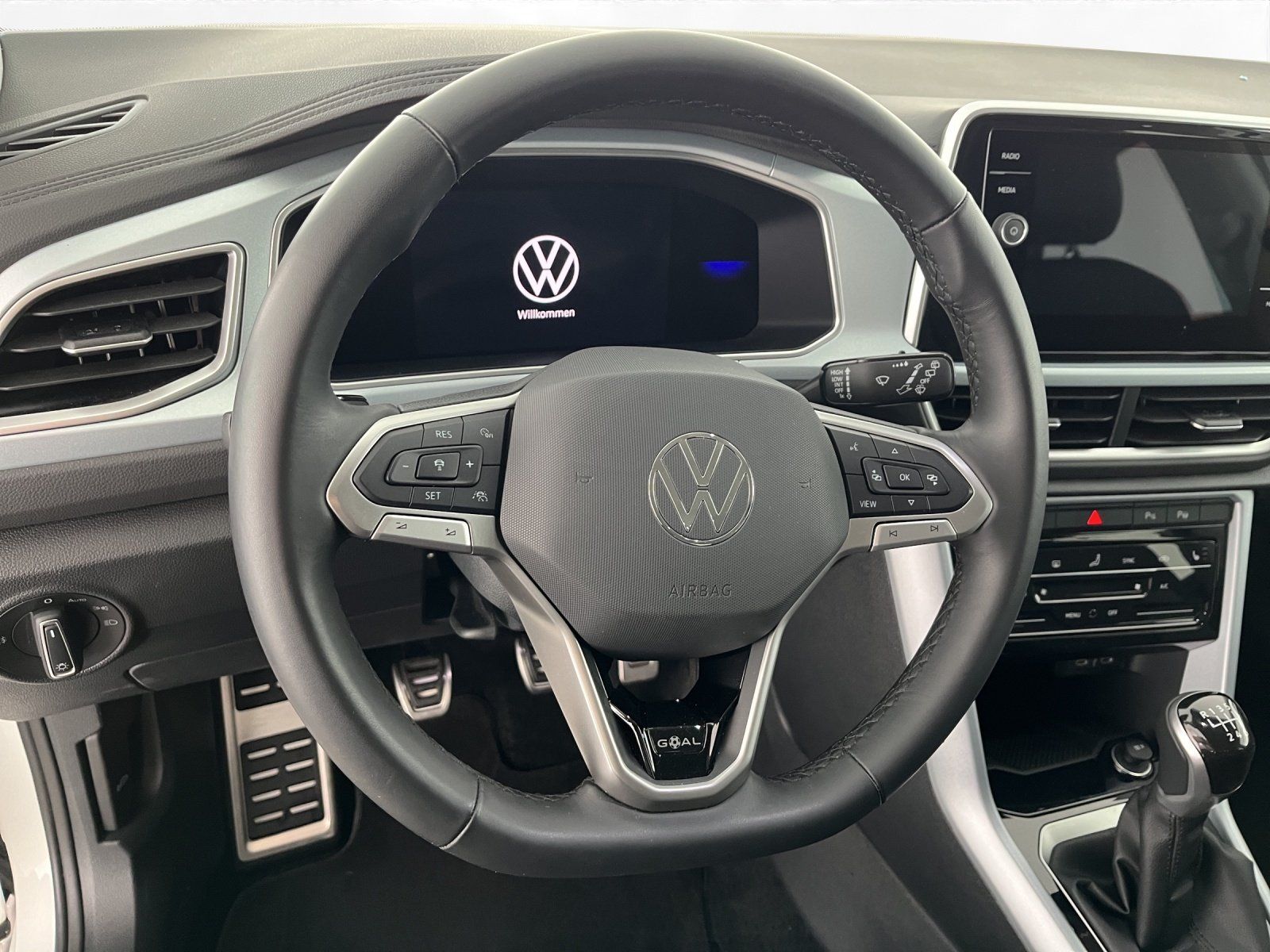 Volkswagen T-Roc - Bild 11