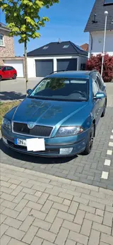 Skoda Octavia Combi 1z5 1.6 FSI - Skoda Octavia: Fsi