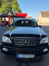 Mercedes-Benz verkaufen Mercedes ML 270 tüv 05/ 2028 - gebrauchte Mercedes-Benz ML 270 aus dem Jahr 2003