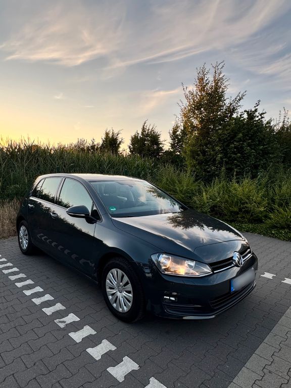 Image of Volkswagen Golf