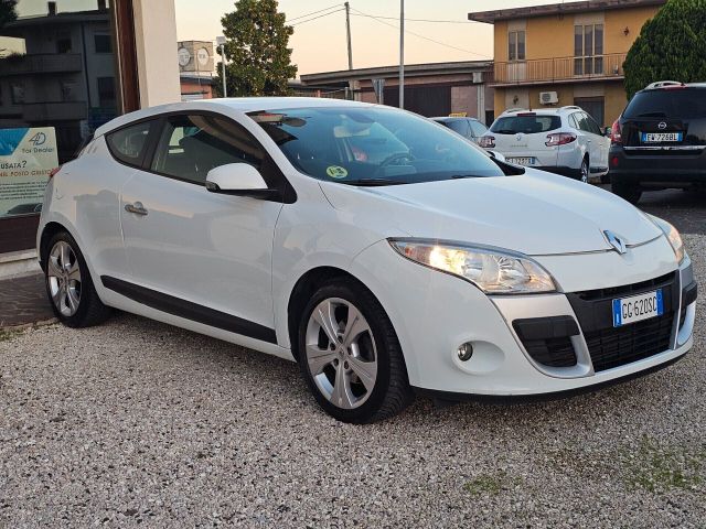 Renault Megane Mégane Coupé 1.5 dCi 110CV GT Lin