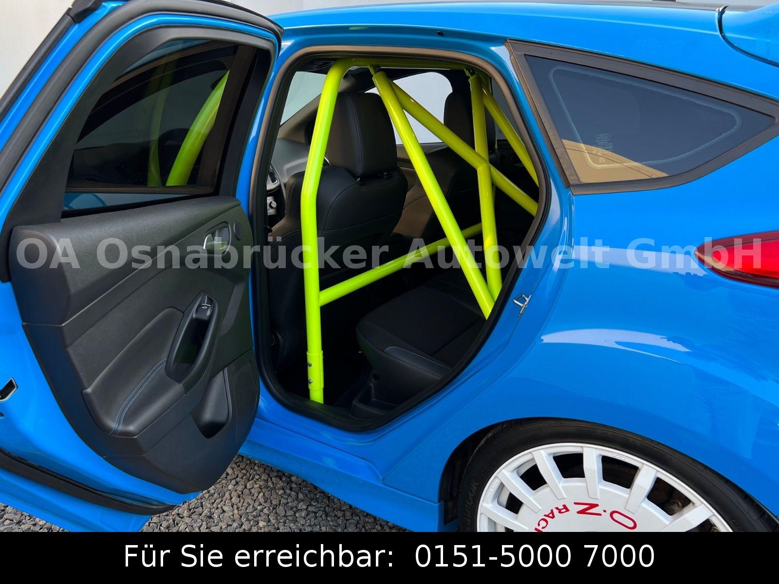Ford Focus RS Limo 350PS Recaro Klappe Käfig Kamera