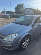 Opel Astra H 1.6 *TÜV NEU *KLIMA *SCHECKHEFT *8-Fach - Opel Astra aus 2008: H