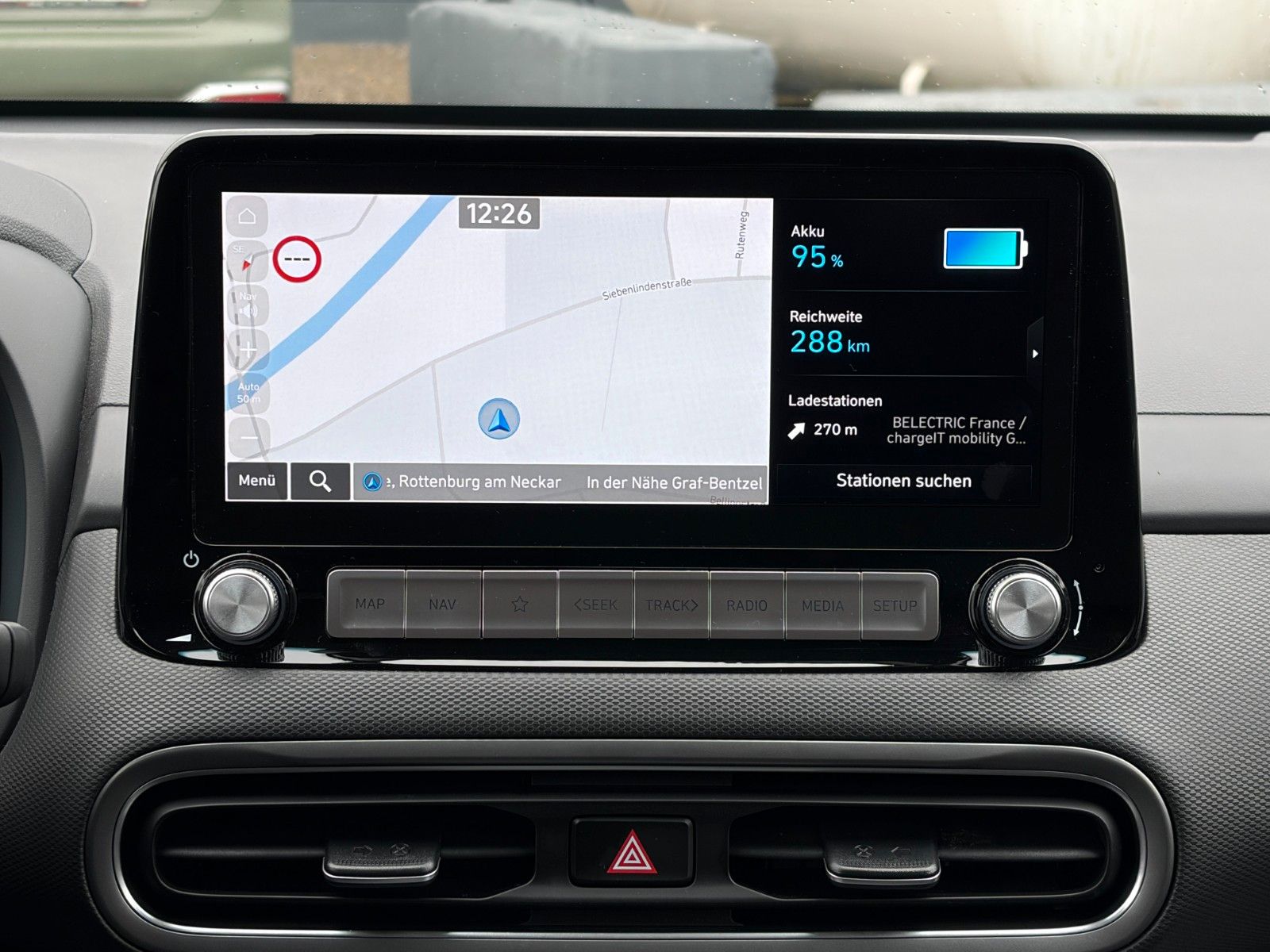 Fahrzeugabbildung Hyundai KONA E Trend ACC LKAS NAV CAM PDC KRELL CarPlay